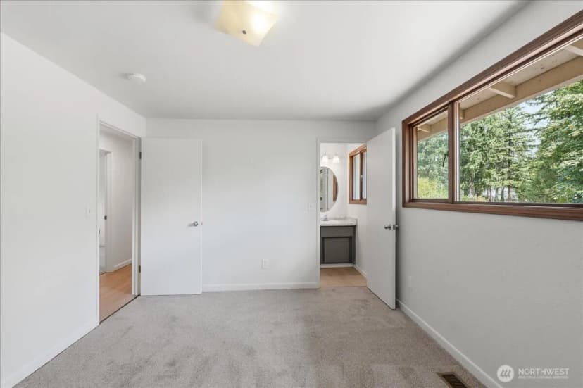 Property photo for 29040 188 Avenue Se, Kent photo 12