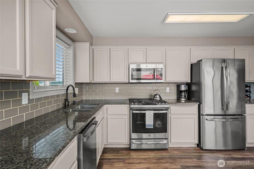 Property photo for 4045 Saltspring Drive, Ferndale photo 14