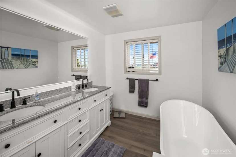 Property photo for 4045 Saltspring Drive, Ferndale photo 28
