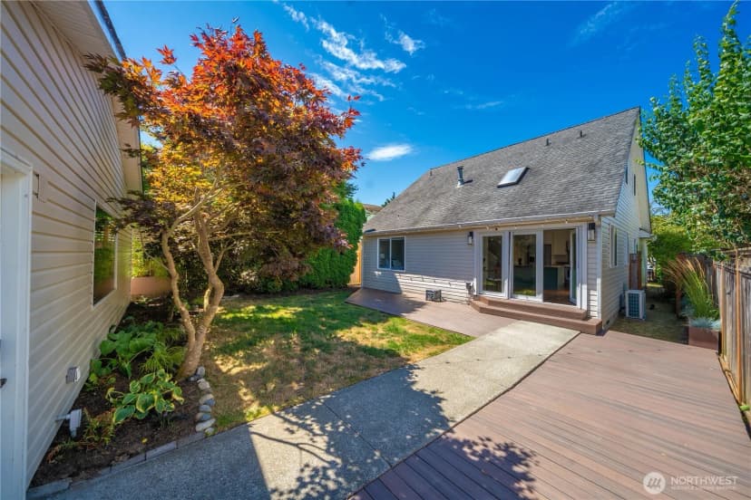 Property photo for 2712 57th Avenue Sw, Seattle photo 15