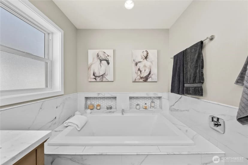 Property photo for 2712 57th Avenue Sw, Seattle photo 23