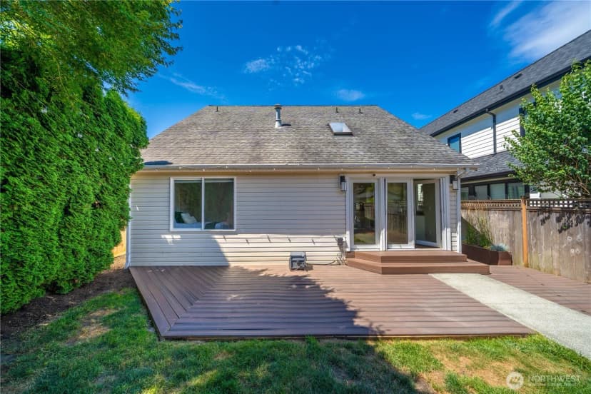 Property photo for 2712 57th Avenue Sw, Seattle photo 26