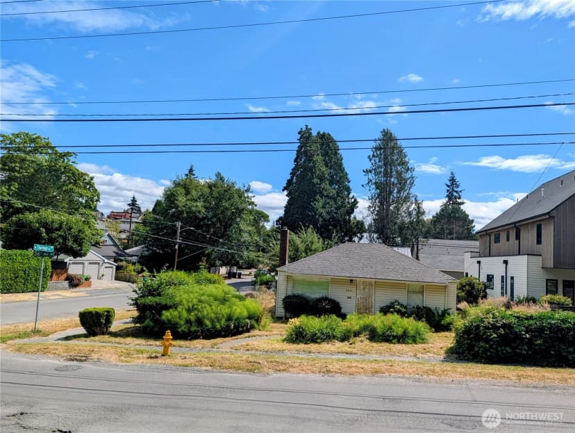 Property photo for 3854 36th Avenue W, Seattle