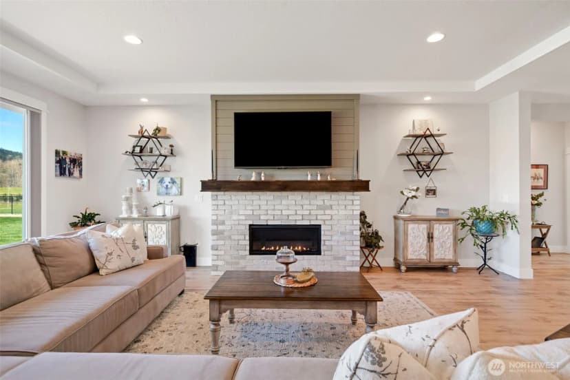 Property photo for 136 Klazina Court, Woodland photo 8