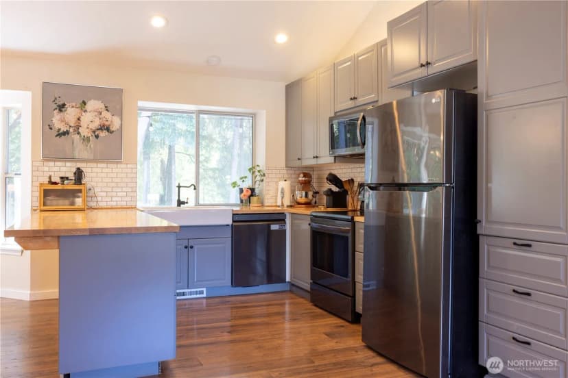 Property photo for 11608 41st Avenue Nw, Gig Harbor photo 7