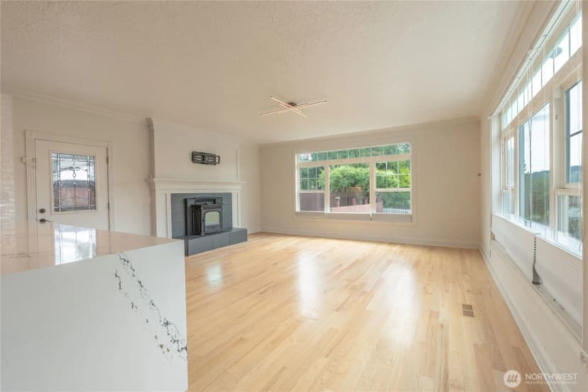 Property photo for 322 Ne Kirby Avenue, Castle Rock photo 10