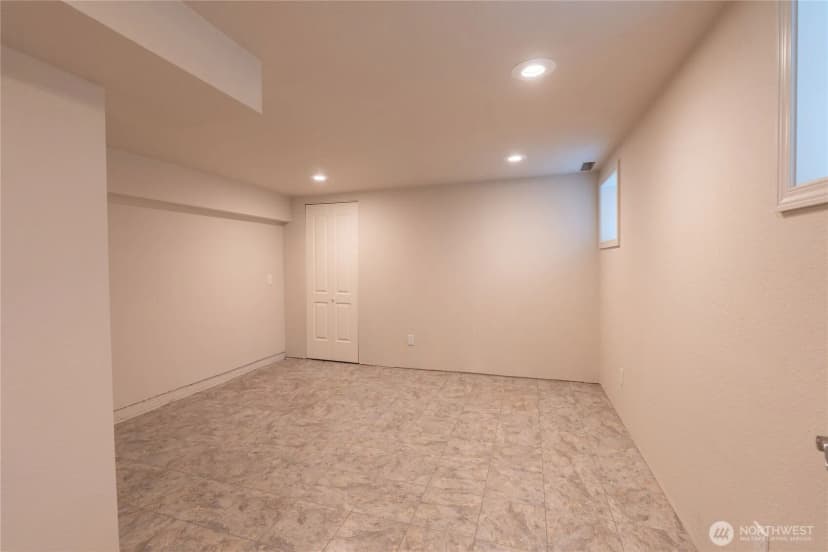 Property photo for 322 Ne Kirby Avenue, Castle Rock photo 32