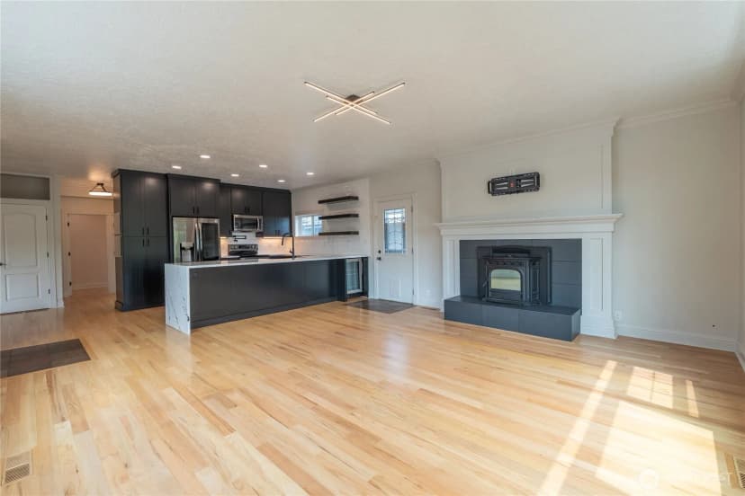 Property photo for 322 Ne Kirby Avenue, Castle Rock photo 12