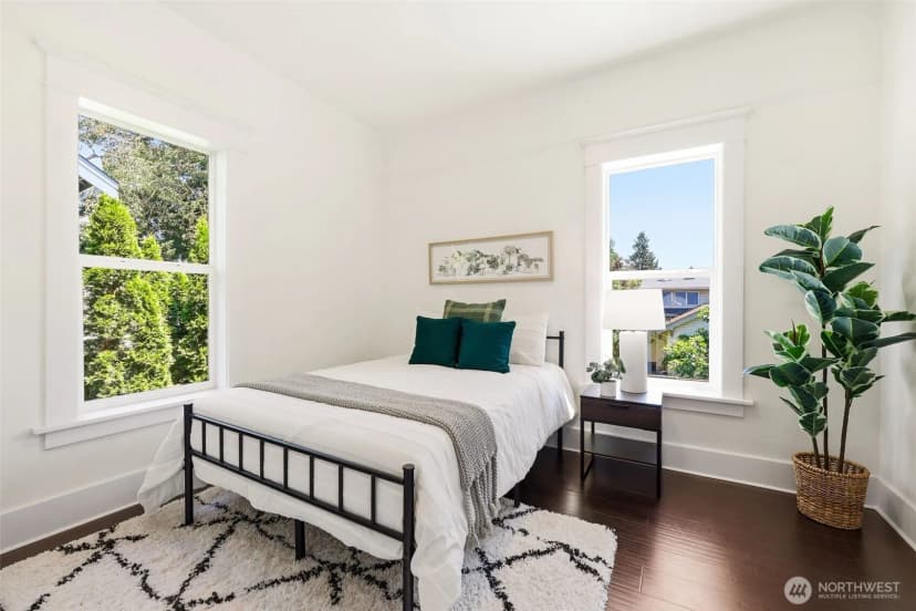 Property photo for 4318 1st Avenue Ne, Seattle photo 15