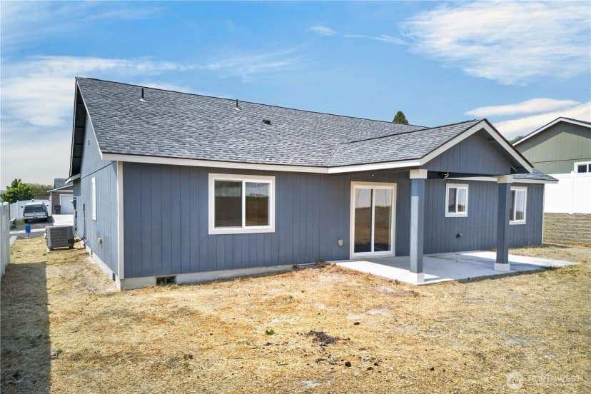 Property photo for 619 Kimberly Avenue, Royal City photo 18