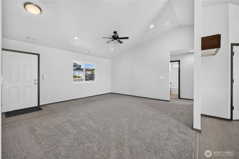 Property photo for 619 Kimberly Avenue, Royal City photo 26