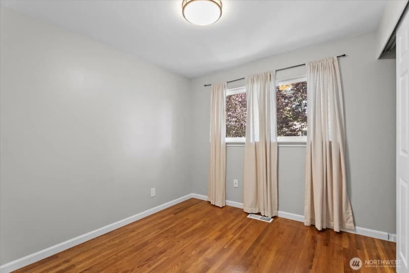 Property photo for 4239 S 290th Street, Auburn photo 12