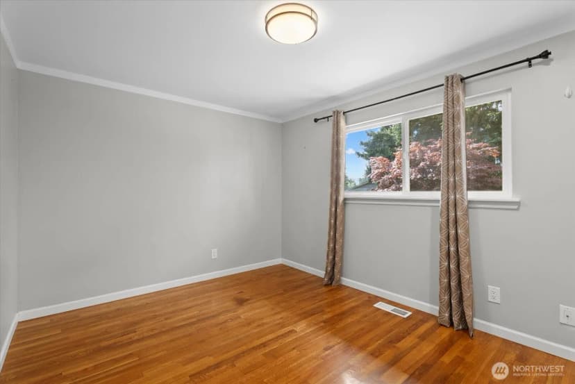 Property photo for 4239 S 290th Street, Auburn photo 14