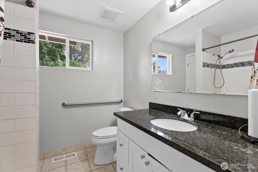 Property photo for 4239 S 290th Street, Auburn photo 11