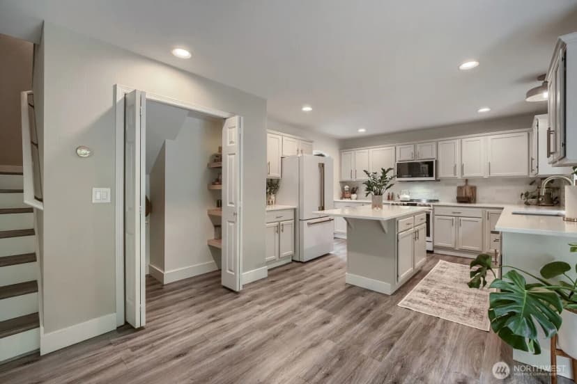 Property photo for 18602 94th Street Ct E, Bonney Lake photo 8