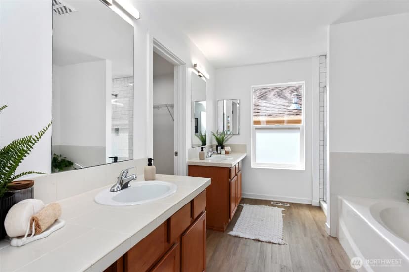 Property photo for 4014 153rd Place Se, Bothell photo 24