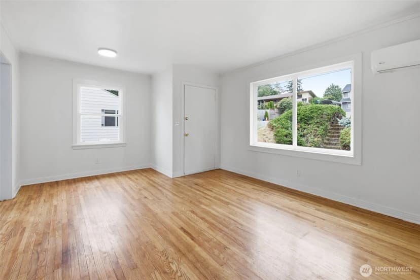Property photo for 7212 S 128th Street, Seattle photo 6