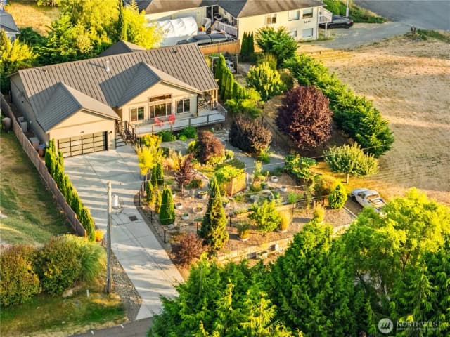 Property photo for 5095 Ne Willow Road, Hansville