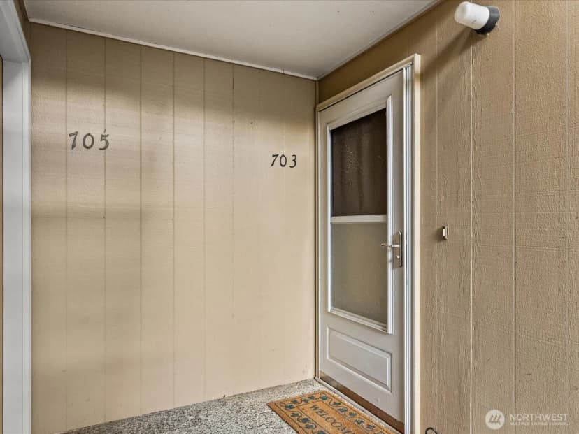 Property photo for 9905 Ne 124th Street #703, Kirkland photo 27