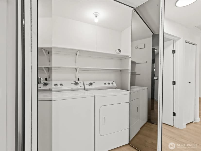 Property photo for 9905 Ne 124th Street #703, Kirkland photo 10
