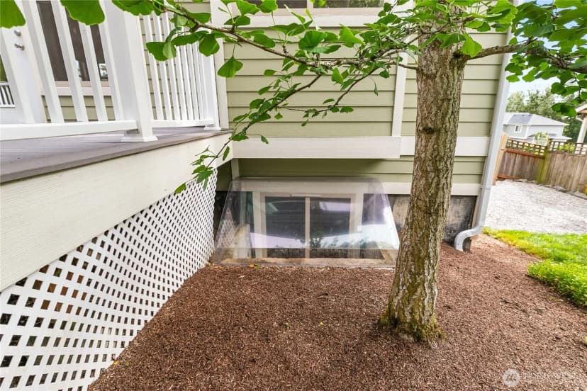 Property photo for 1584 Kingswood Court, Bellingham photo 37