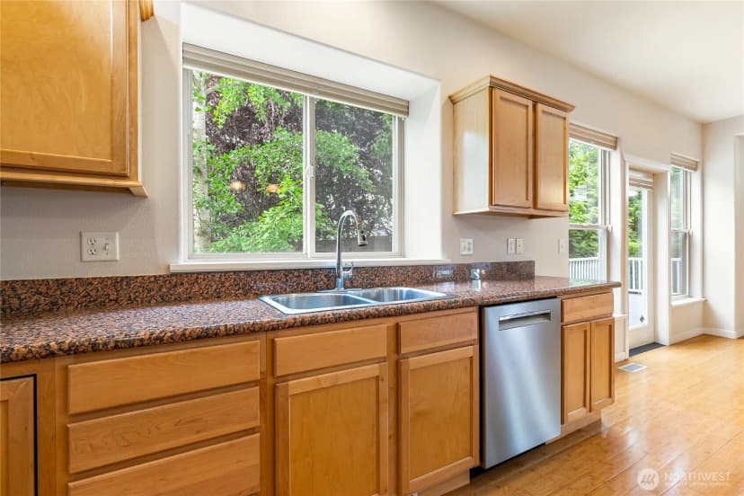 Property photo for 1584 Kingswood Court, Bellingham photo 15