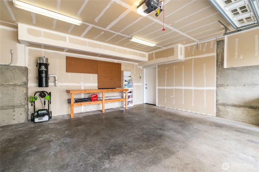 Property photo for 1584 Kingswood Court, Bellingham photo 36