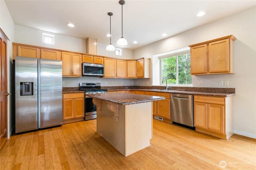 Property photo for 1584 Kingswood Court, Bellingham photo 13
