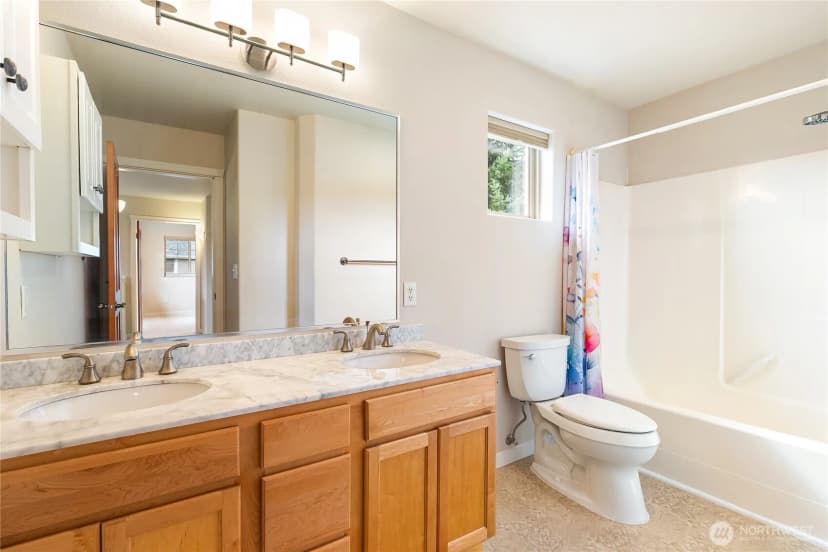Property photo for 1584 Kingswood Court, Bellingham photo 28