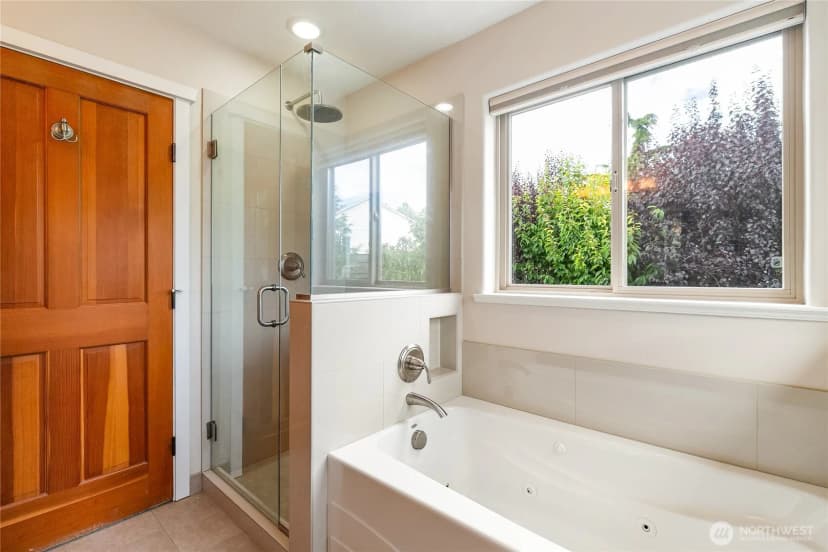 Property photo for 1584 Kingswood Court, Bellingham photo 27