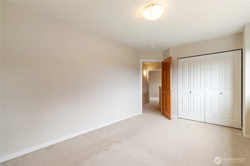 Property photo for 1584 Kingswood Court, Bellingham photo 30