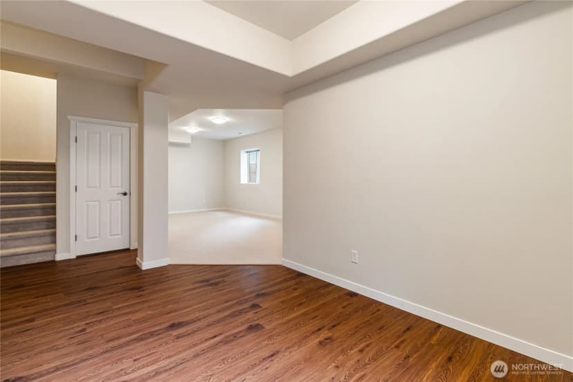 Property photo for 1584 Kingswood Court, Bellingham photo 35