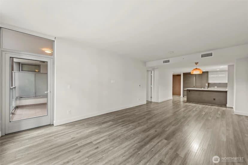 Property photo for 588 Bell Street #304s, Seattle photo 4