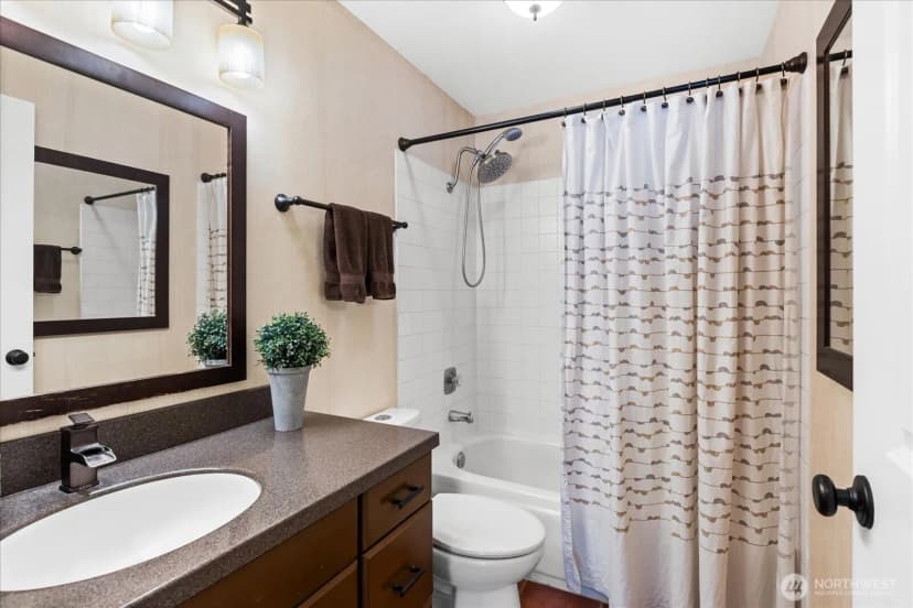 Property photo for 30718 5th Place S, Federal Way photo 16