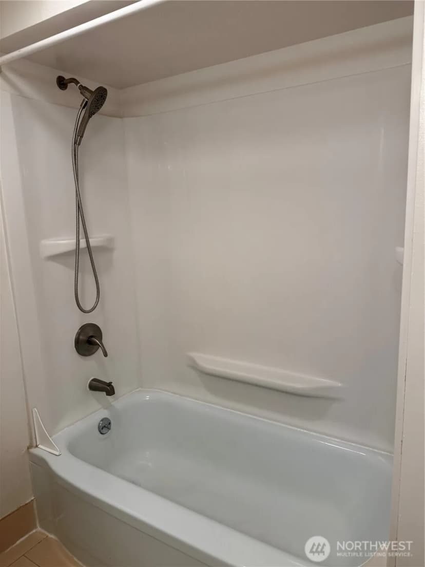 Property photo for 5208 Sand Point Way Ne, Seattle photo 32