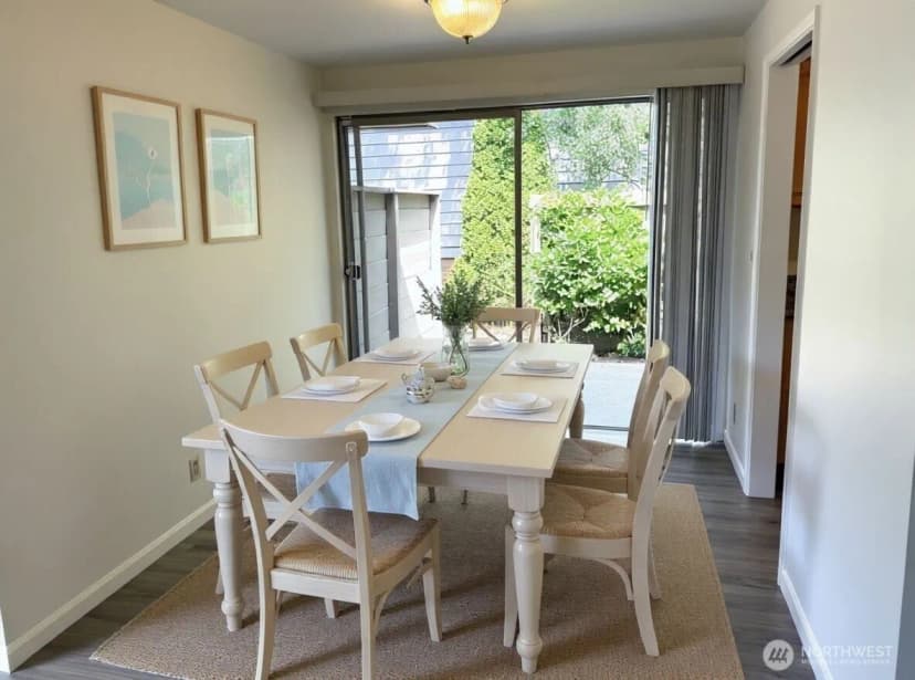 Property photo for 5208 Sand Point Way Ne, Seattle photo 3