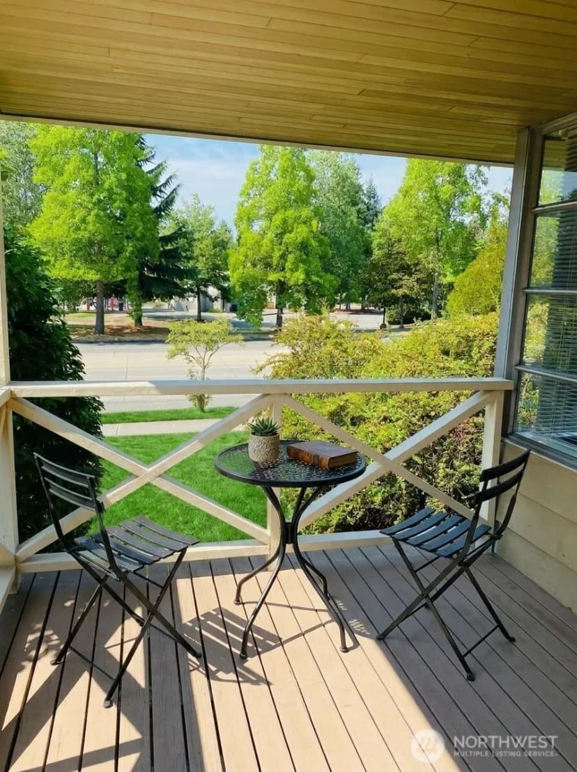 Property photo for 5208 Sand Point Way Ne, Seattle photo 17
