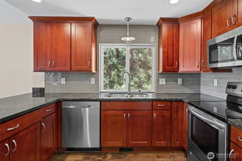Property photo for 9812 Kooley Drive Nw, Gig Harbor photo 7