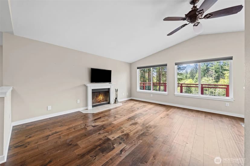 Property photo for 9812 Kooley Drive Nw, Gig Harbor photo 4