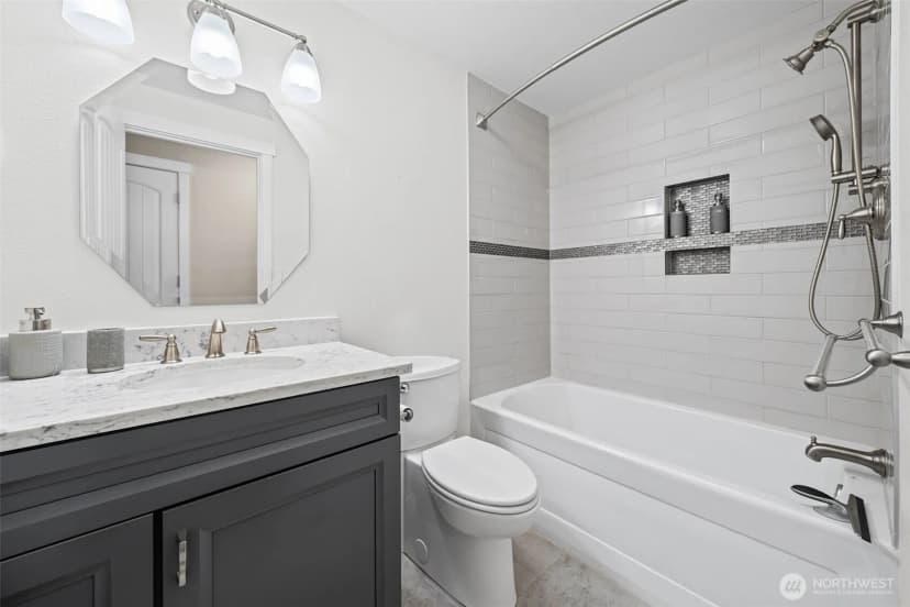 Property photo for 9812 Kooley Drive Nw, Gig Harbor photo 16