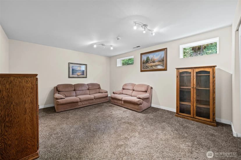 Property photo for 9812 Kooley Drive Nw, Gig Harbor photo 17