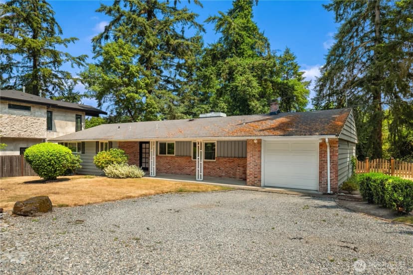 Property photo for 10466 Se 19th Street, Bellevue