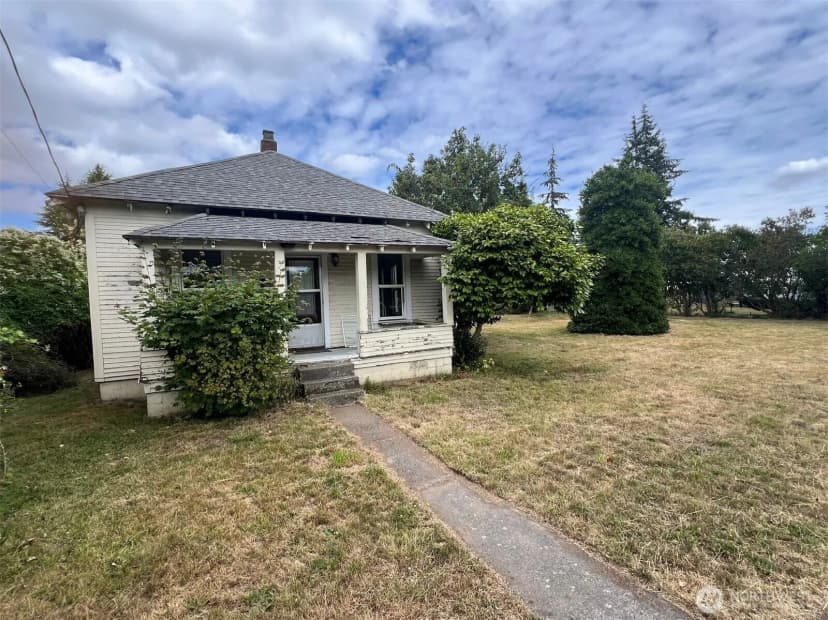Property photo for 1806 12th Street, Anacortes