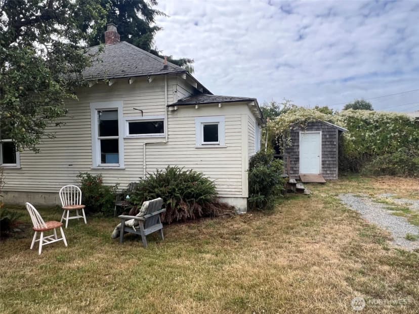Property photo for 1806 12th Street, Anacortes photo 18