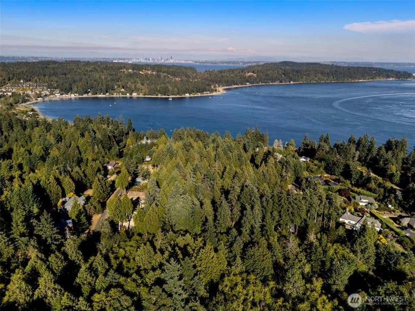 Property photo for 0 Point White Drive Ne, Bainbridge Island photo 4