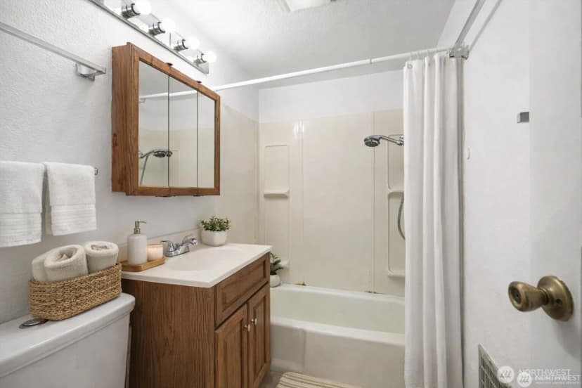Property photo for 1929 11th Street, Bremerton photo 15