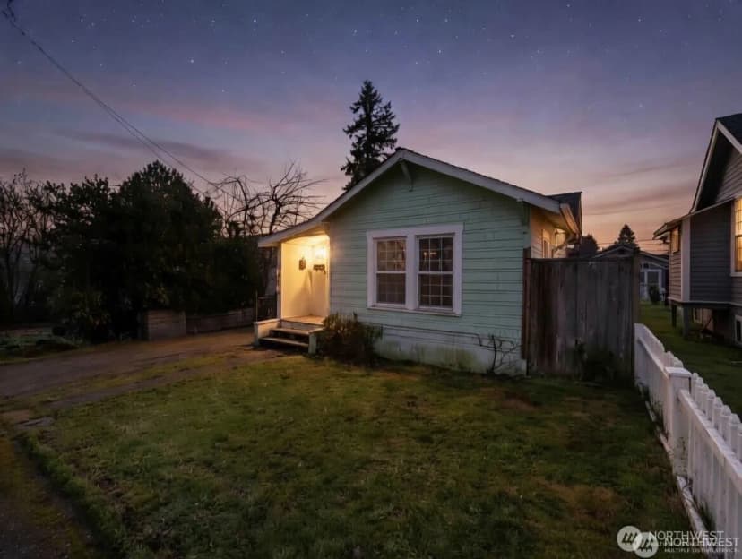 Property photo for 1929 11th Street, Bremerton photo 32