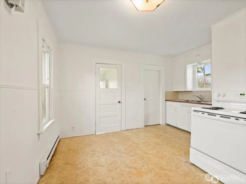 Property photo for 1929 11th Street, Bremerton photo 18