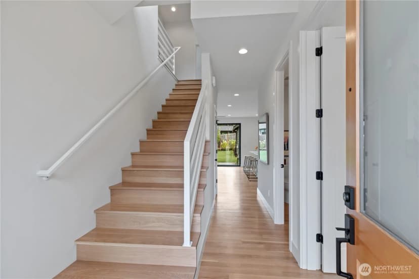 Property photo for 11312 Ne 60th Street, Kirkland photo 18