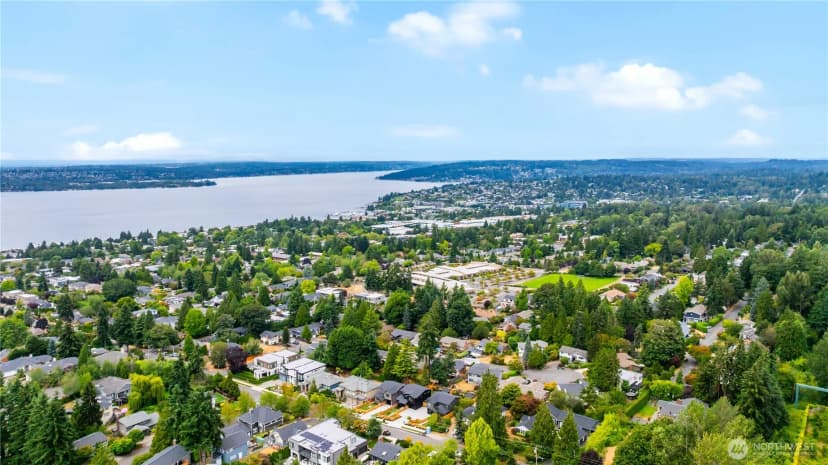 Property photo for 11312 Ne 60th Street, Kirkland photo 35